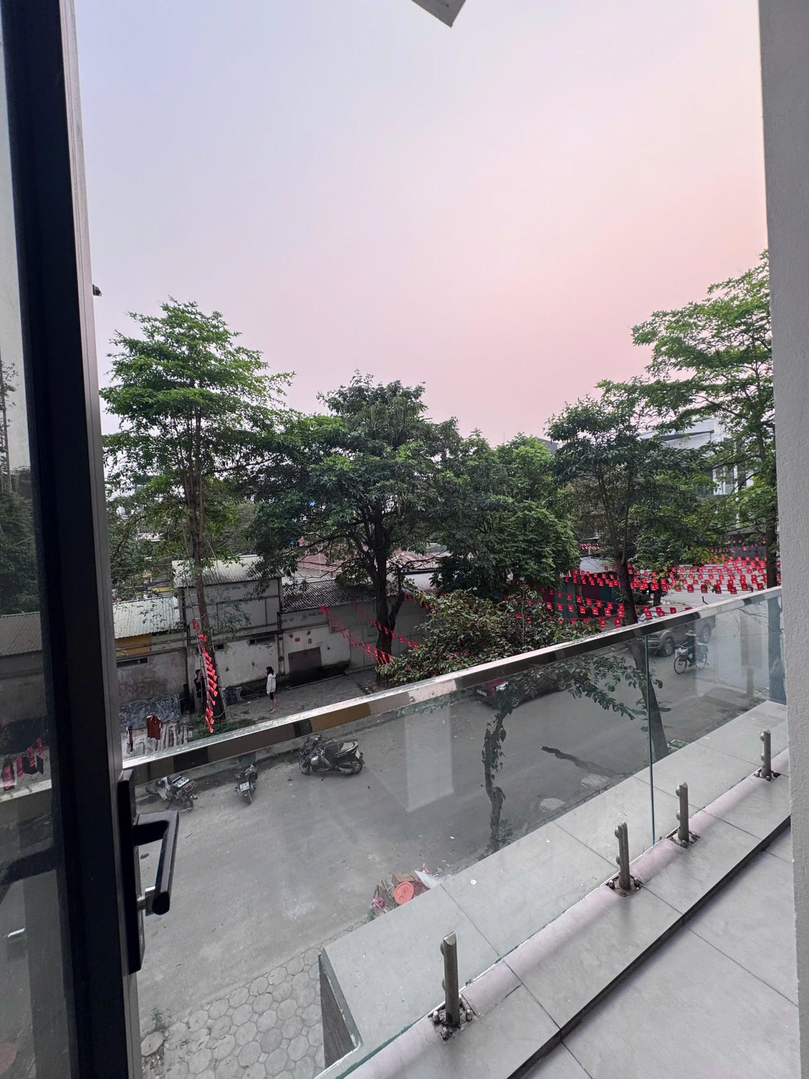 Cho Thuê Tầng 1 + 2 Liền Kề B1.1 – Chung Cư Thanh Hà 15989347