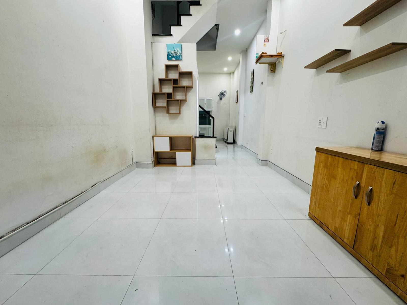 SÂN BAY TSN - CV GIA ĐỊNH - 3 TẦNG BTCT - HẺM 3G - KHU DÂN TRÍ CAO - 4 TỶ 9 Thương Lượng 15989396