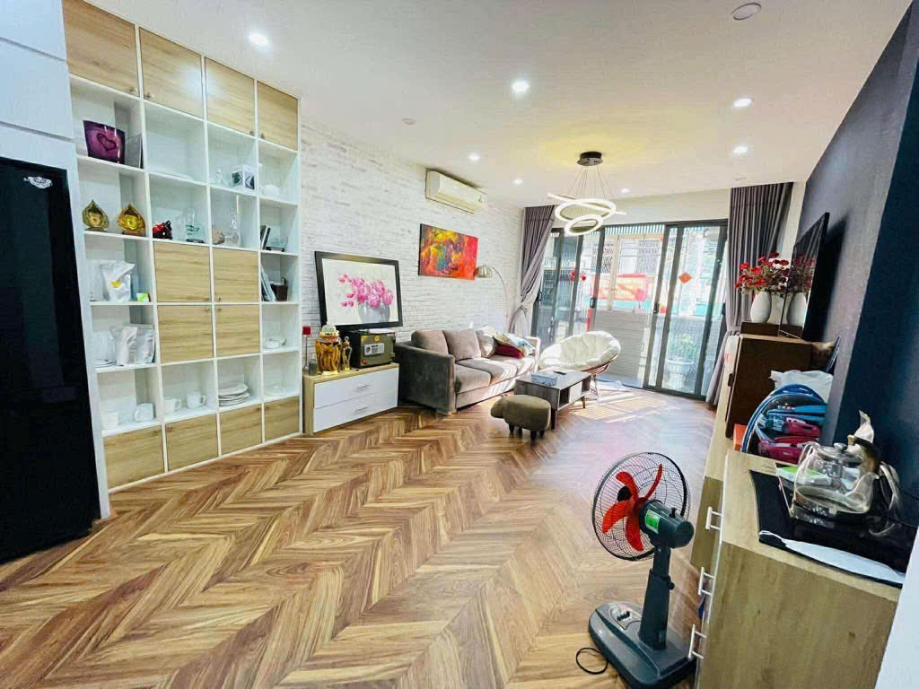 HIẾM BÁN - MẶT TIỀN ĐƯỜNG 10M XE HƠI ĐẬU CỬA ĐIỆN BIÊN PHỦ, QUẬN 3 - 4M*14M - CHÍNH CHỦ 1 ĐỜI XƯA * 15989398