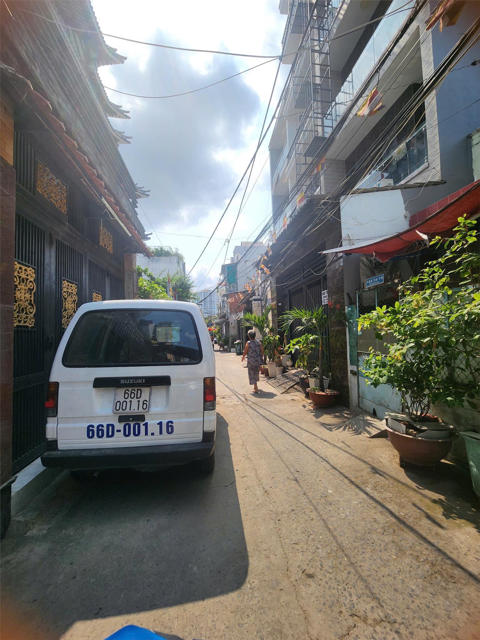 Nhà đẹp 3 tầng QUẬN 8 184 Âu Dương Lân Q8 kế HXH0948769331 15989403