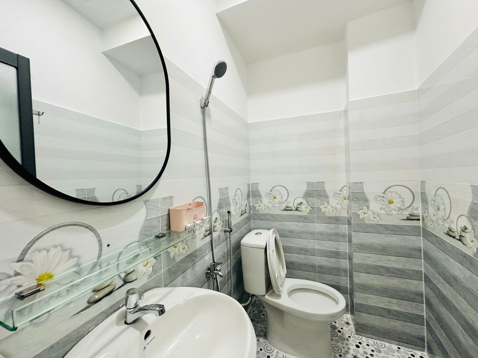 Bán nhà 2 tầng Đặng Văn Bi Thủ Đức - 41m2 Nở hậu - Trung tâm Trường Thọ - 4.8 Tỷ 15989430