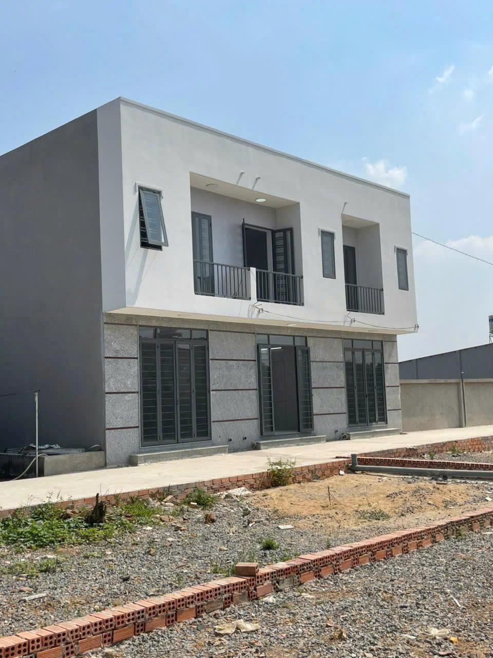 Bán 3 căn nhà liền kề giá chỉ 990 triệu/căn cực hiếm- vĩnh cửu đồng nai 15989457