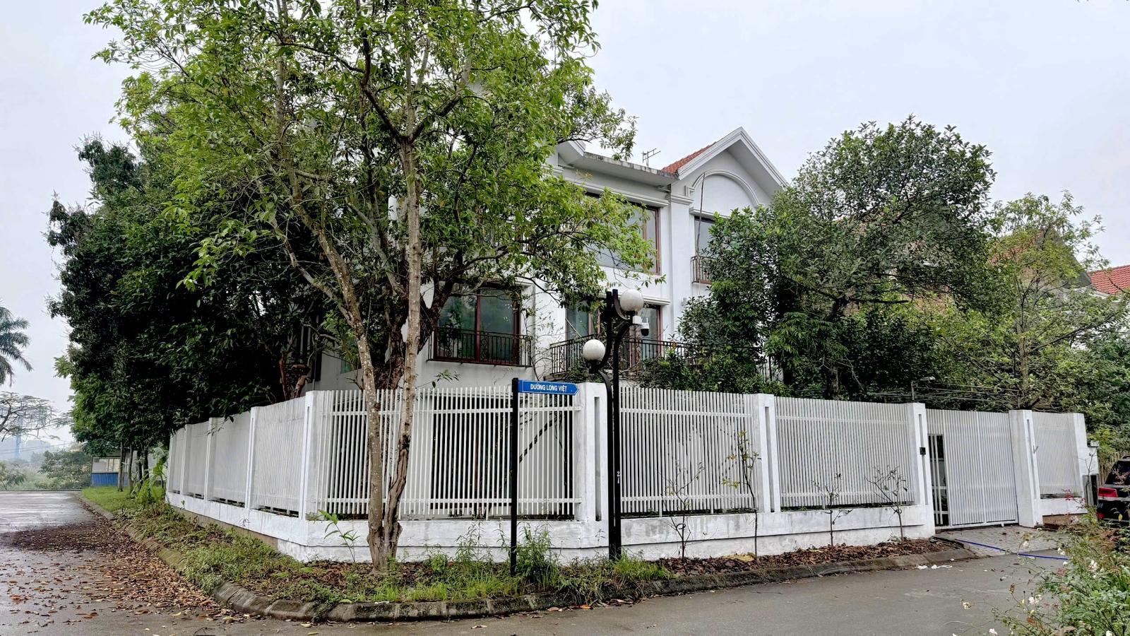 Chính chủ biệt thự 3 mặt tiền tại Khu đô thị Quang Minh 15989469