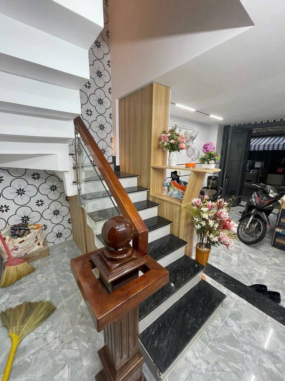 CHO THUÊ NHÀ NGUYÊN CĂN FULL NỘI THẤT TẠI HẺM 160 PHAN HUY ÍCH - PHÙ HỢP KHÁCH THUÊ Ở, LÀM CHDV, 15989471