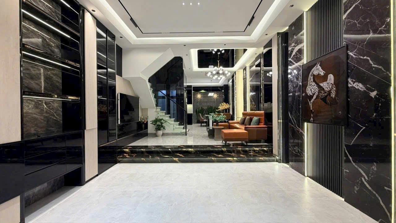 NHÀ ĐẸP LONG LANH CÓ THANG MÁY, NỘI THẤT CAO CẤP, CẠNH PHÚ MỸ HƯNG 15989473