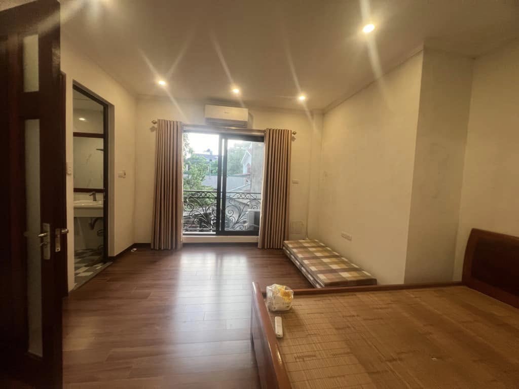 BÁN NHÀ VŨ XUÂN THIỀU LONG BIÊN - VINHOME - NỘI THẤT - Ô TÔ GIÁ CHỈ 5 TỶ 15989532