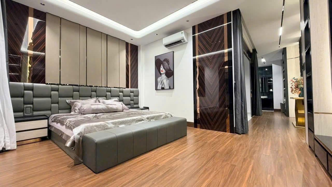 NHÀ ĐẸP LONG LANH CÓ THANG MÁY, NỘI THẤT CAO CẤP, CẠNH PHÚ MỸ HƯNG 15989561