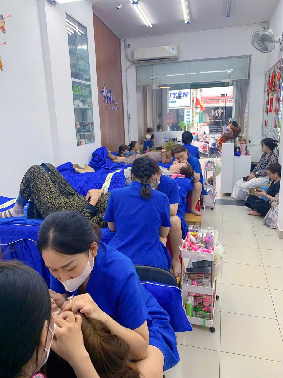 SANG NHƯỢNG SPA TÂM HUYẾT – HOẠT ĐỘNG ỔN ĐỊNH 7 NĂM - MẶT TIỀN ĐƯỜNG LÊ VĂN THỌ, GÒ VẤP 15989599