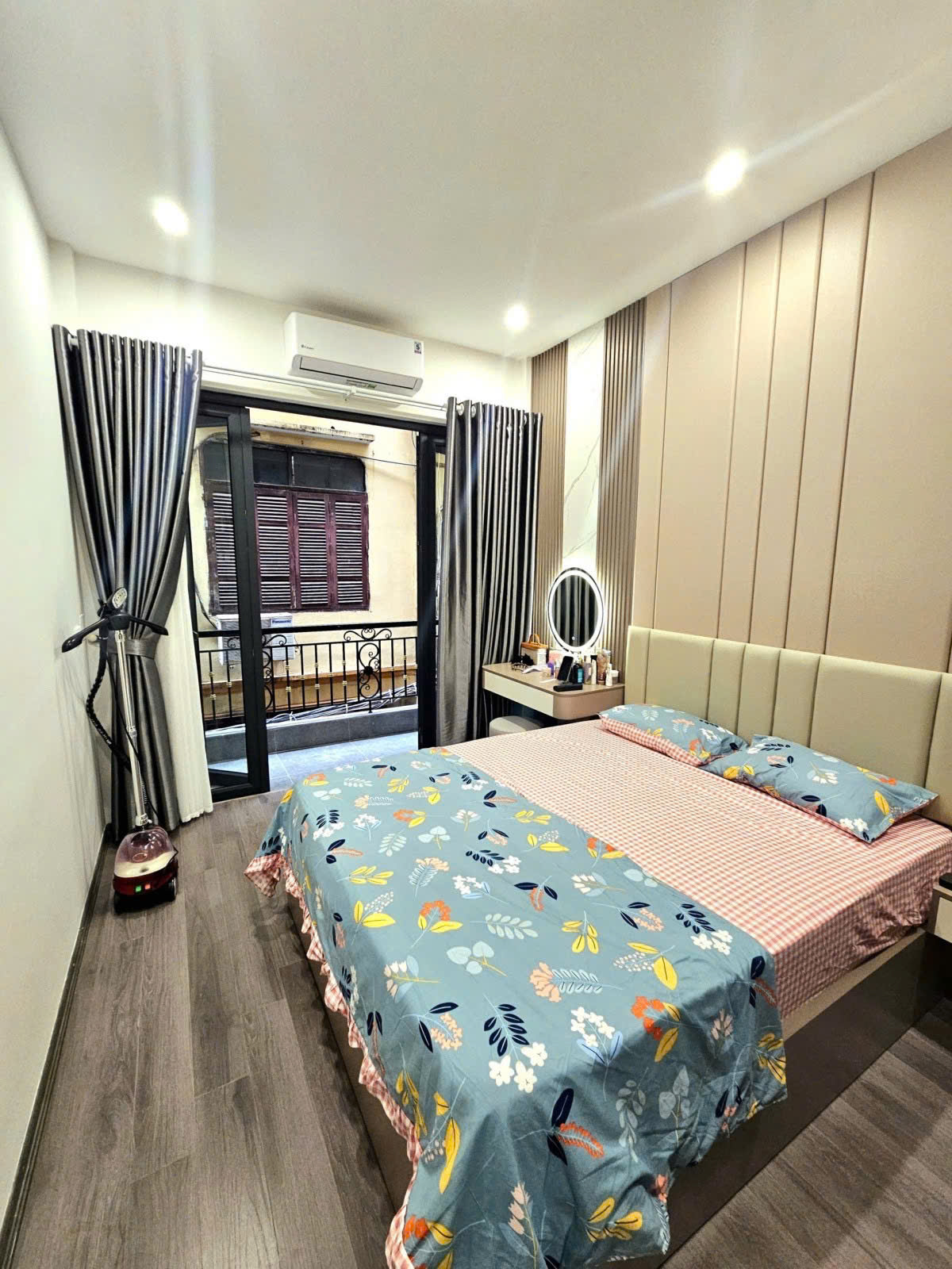 NHÀ ĐẸP HOÀNG VĂN THÁI – Ô TÔ 7 CHỖ VÀO NHÀ – 2 THOÁNG – FULL NỘI THẤT – Ở SƯỚNG 15989613