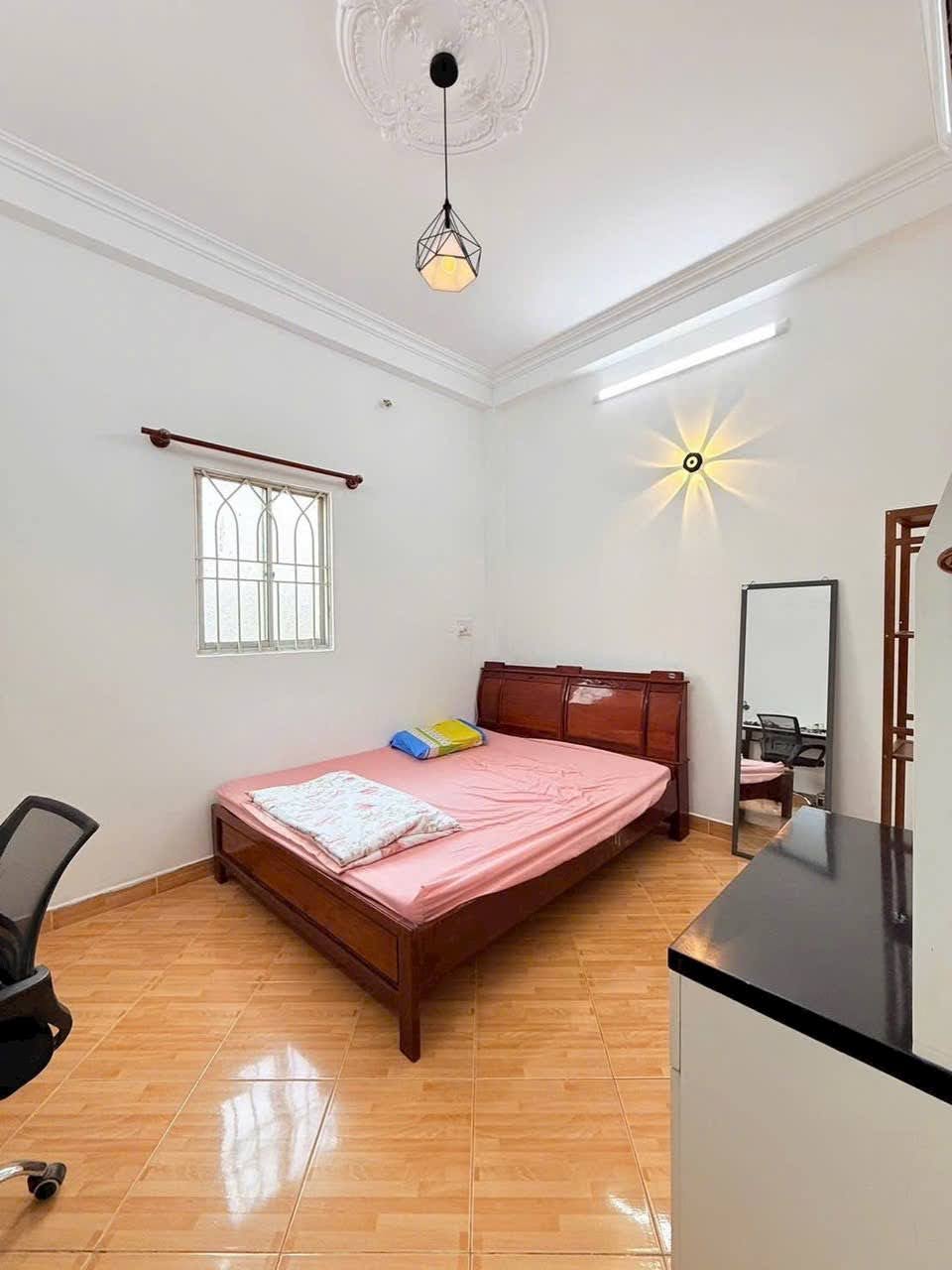 Bán nhà hẻm xe hơi Nguyễn Thái Sơn, Gò Vấp, gần ĐH Văn Lang, 4 tầng, 5Pn, 6.8 tỷ TL 15989624