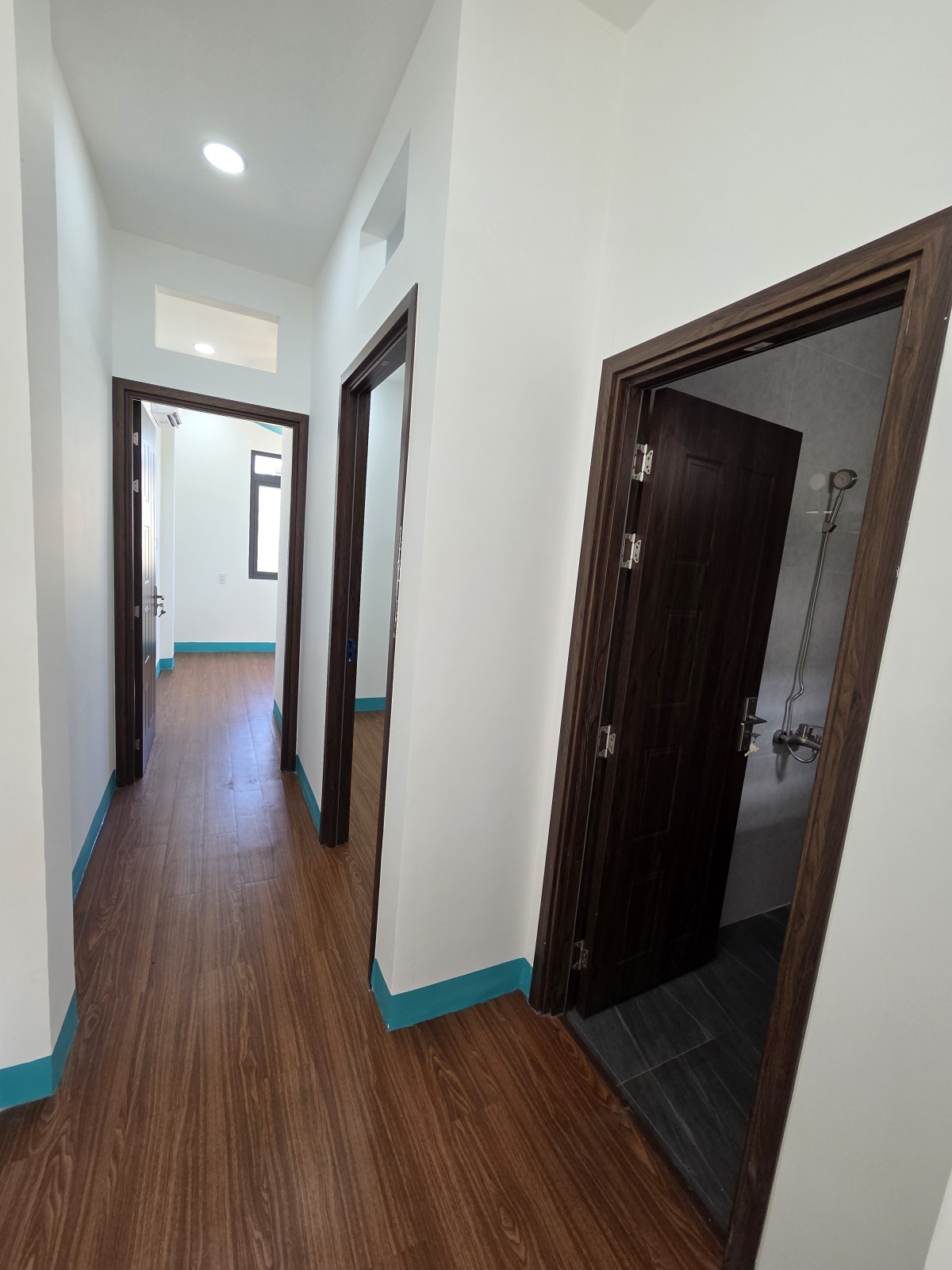 NHÀ 3 TẦNG VỚI 6PN - TRUNG TÂM PHƯỚC LONG B - GIÁ CHỈ 9 TỶ HƠN. 15989625