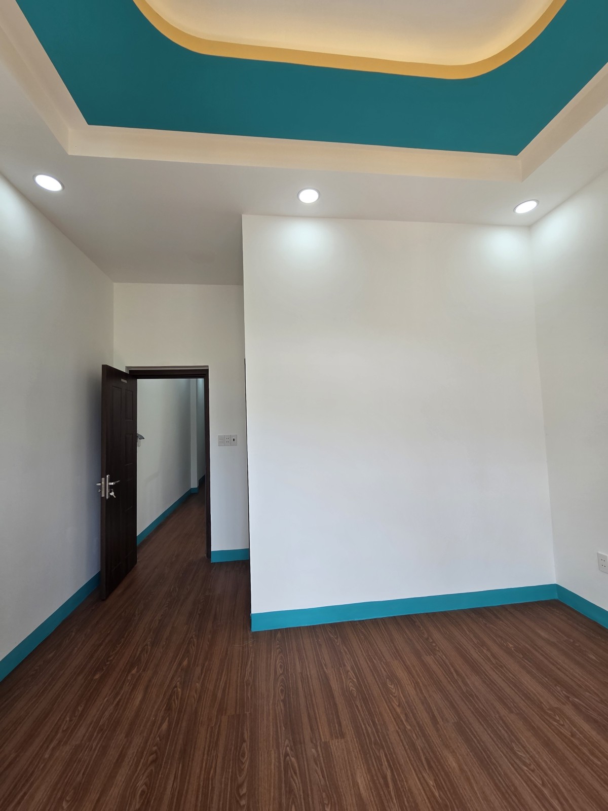 NHÀ 3 TẦNG VỚI 6PN - TRUNG TÂM PHƯỚC LONG B - GIÁ CHỈ 9 TỶ HƠN. 15989625