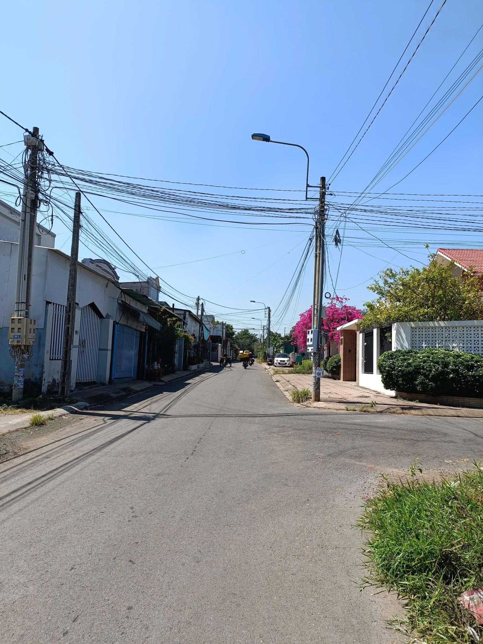 CẦN BÁN ĐẤT THỔ CƯ – HẺM 20 ĐƯỜNG 9/4, XUÂN THANH, LONG KHÁNH 15989680