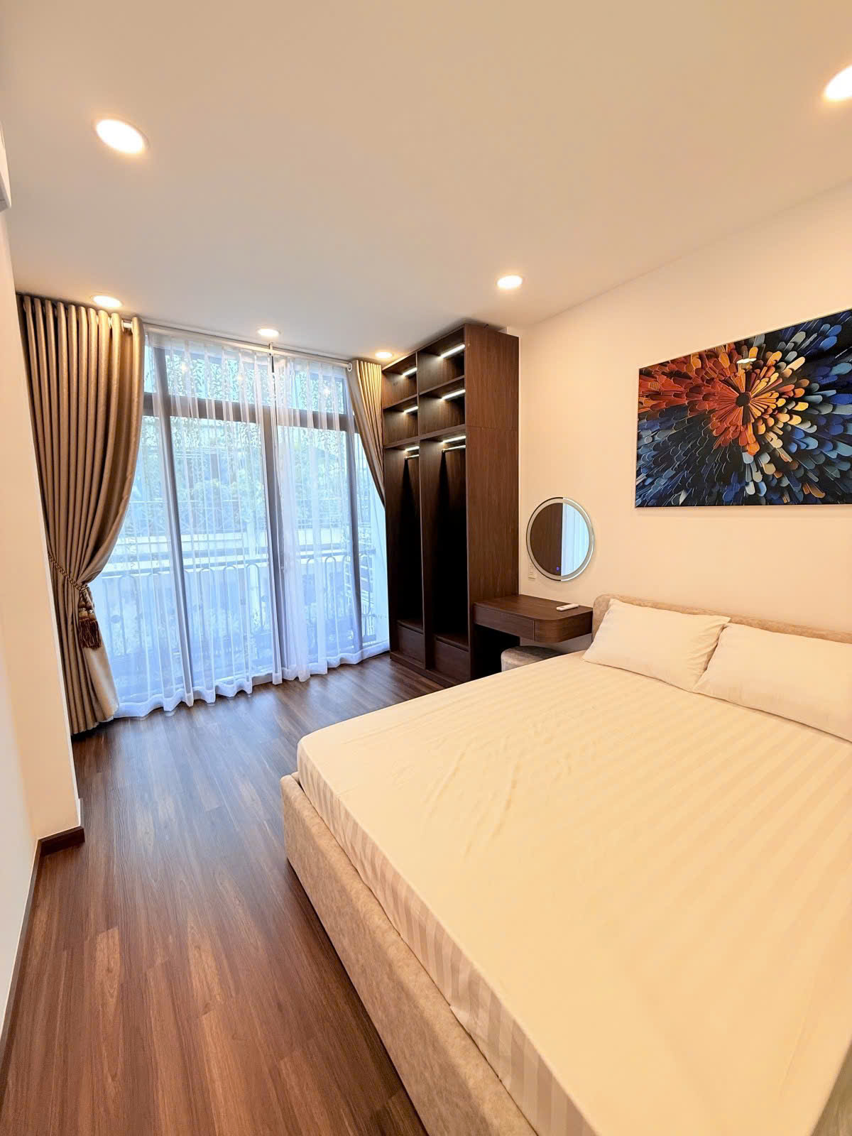 Mặt Tiền Tân Bình - P2 - Nhà Mới 3PN - Đầy Đủ Nội Thất - Nhỉnh 7 Tỷ
 15989685