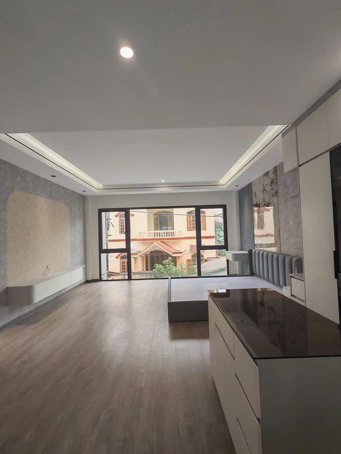 THÔNG SỐ KHỦNG 5 TẦNG THANG MÁY FULL NỘI THẤT TRUNG TÂM NGỌC THỤY - CHỈ 12.X TỶ 15989699