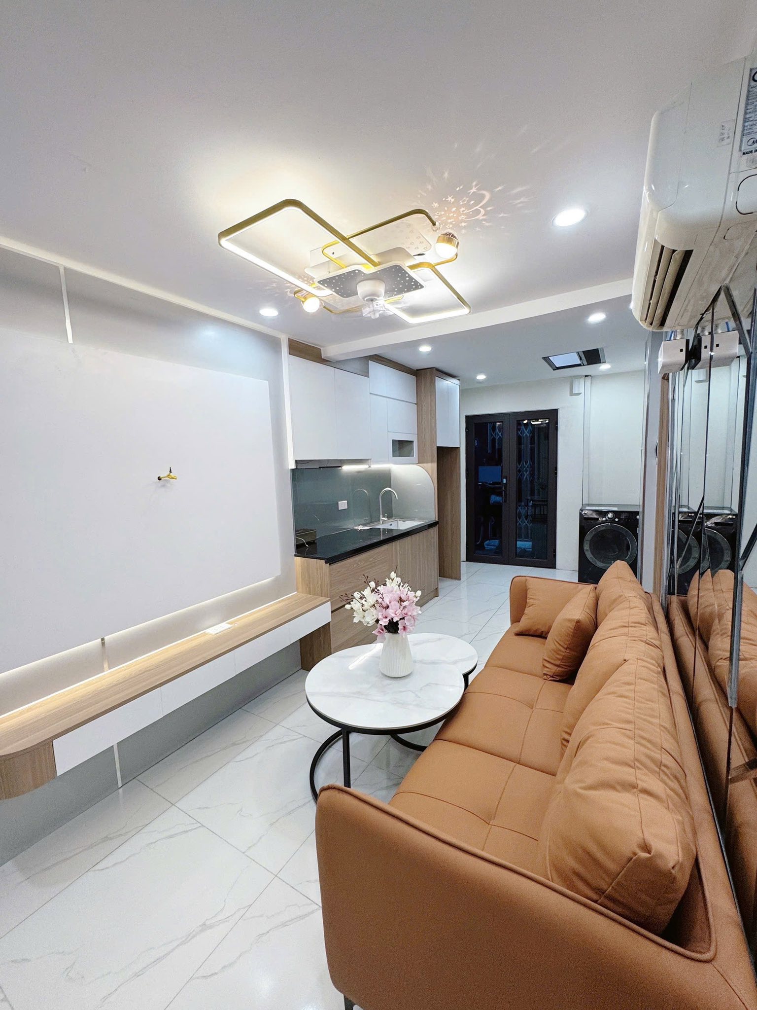 🔅 NHÀ B10 TẬP THỂ PHƯƠNG MAI, ĐỐNG ĐA 20/55M2 TẦNG 1 2PN + 2VS, CHỈ 3.95 TỶ 🔅 15989725
