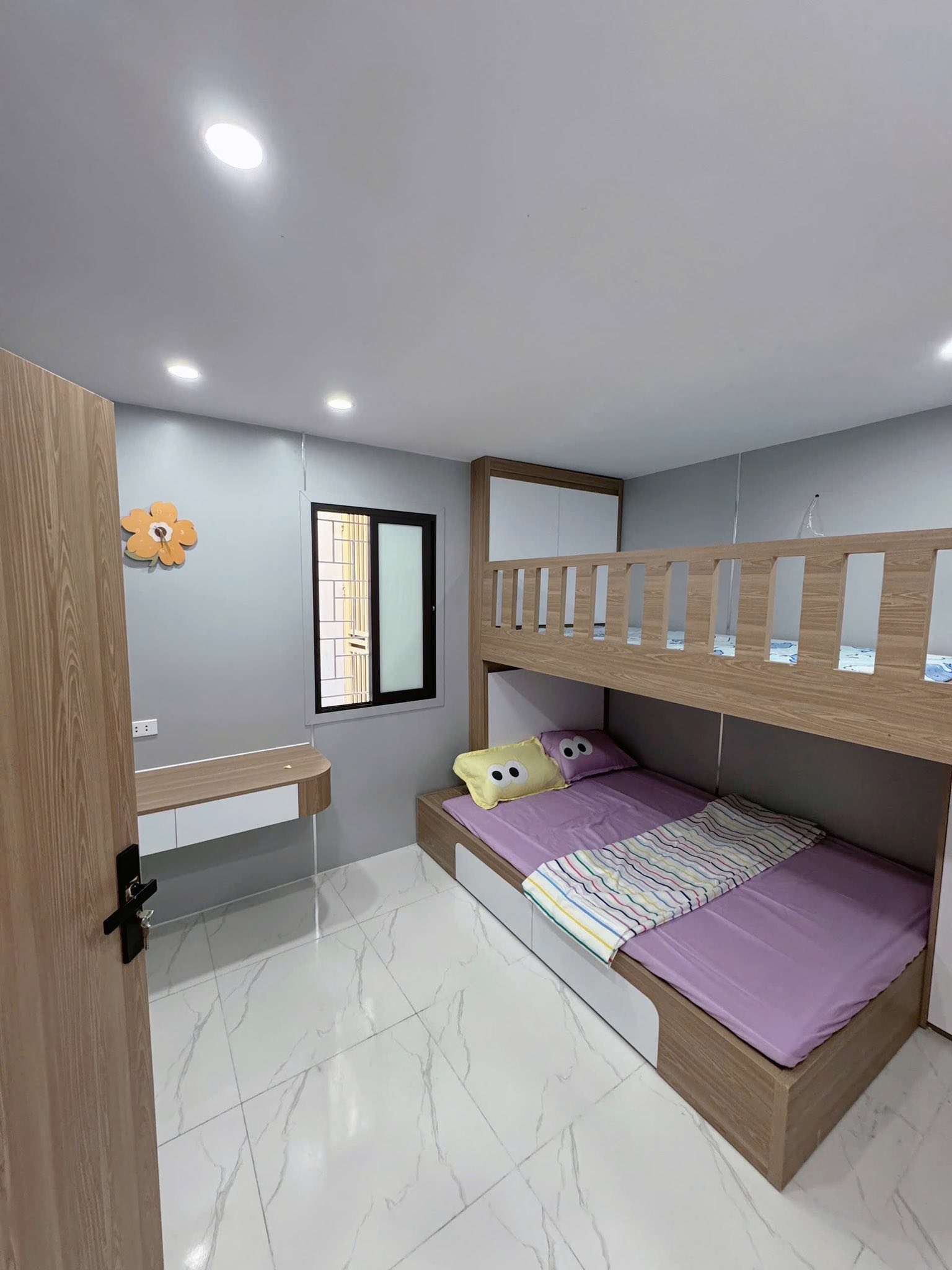 🔅 NHÀ B10 TẬP THỂ PHƯƠNG MAI, ĐỐNG ĐA 20/55M2 TẦNG 1 2PN + 2VS, CHỈ 3.95 TỶ 🔅 15989725