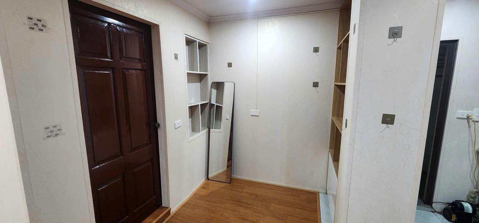 Cho thuê căn hộ Tập thể Nguyễn Trãi, 90m2, 3 ngủ, 2 vệ sinh, 11 Triệu vào ngay 15989729