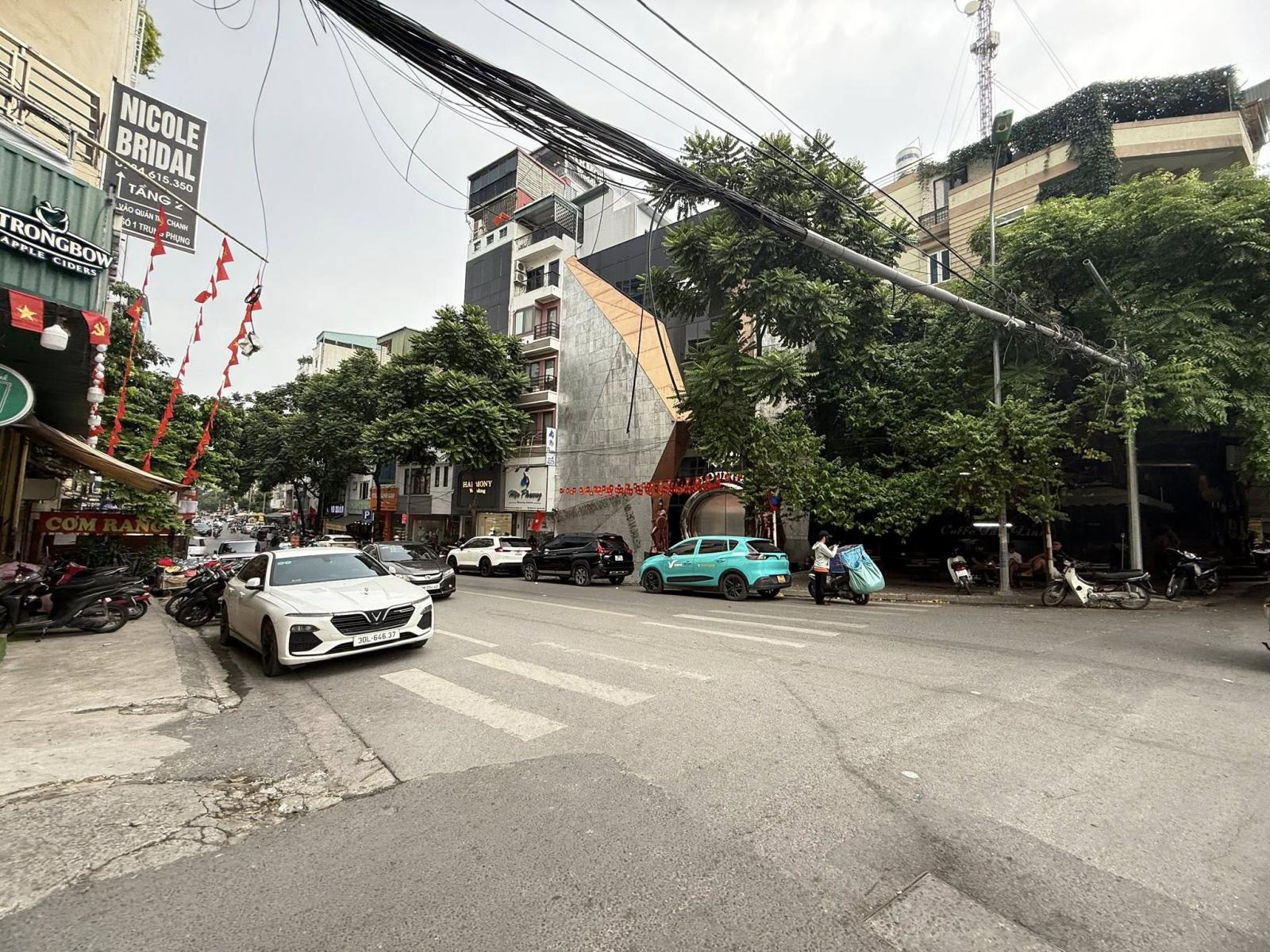 🔅 MẶT PHỐ ĐÊ LA THÀNH, ĐỐNG ĐA 165M2 11 TẦNG MT SIÊU ĐẸP 9M, GIÁ CHỈ 90 TỶ 🔅 15989738