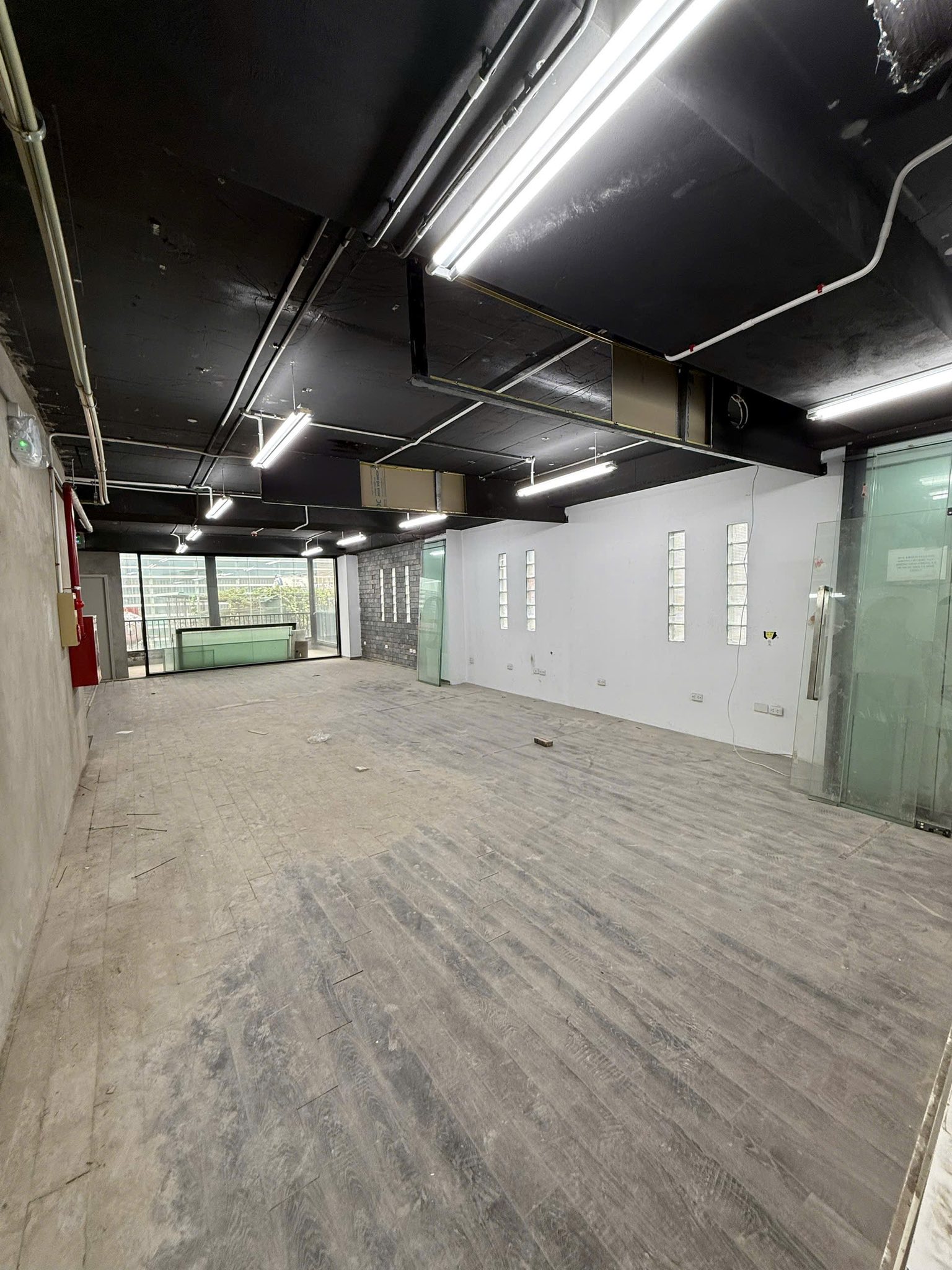 🔅 MẶT PHỐ ĐÊ LA THÀNH, ĐỐNG ĐA 165M2 11 TẦNG MT SIÊU ĐẸP 9M, GIÁ CHỈ 90 TỶ 🔅 15989738