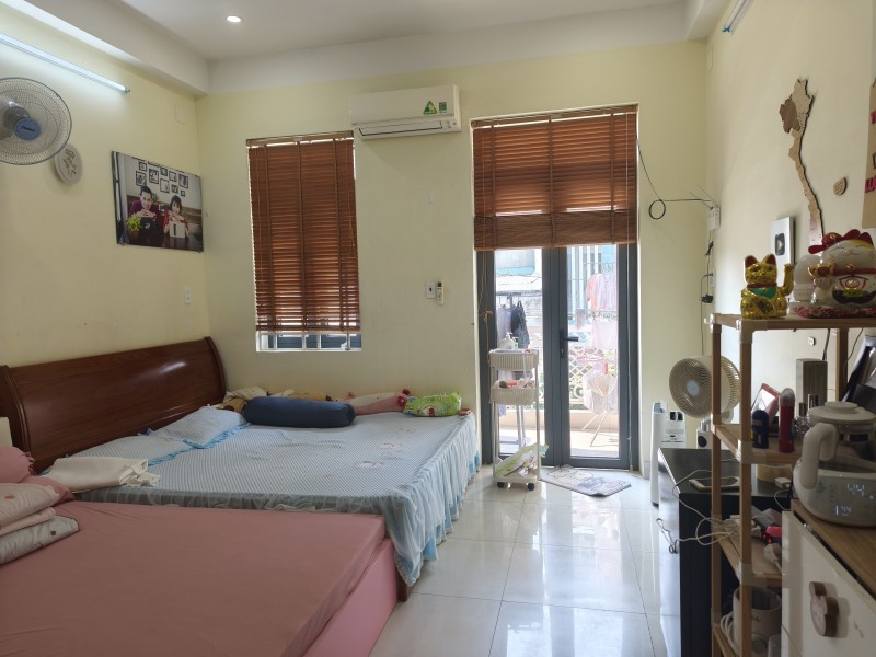 Bán nhà 3 tầng đường số 16 Linh Trung, Thủ Đức, TP HCM. DT  74m2, 4PN, SH, 9.2 tỷ - 0933125879 15989795