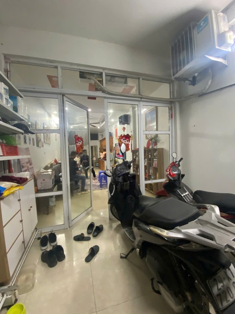 BÁN NHÀ ĐỨC GIANG – LONG BIÊN - Ô TÔ VÀO NHÀ – 5 TẦNG – CÔNG NĂNG ĐỦ – GIÁ TỐT KHU VỰC 15989805