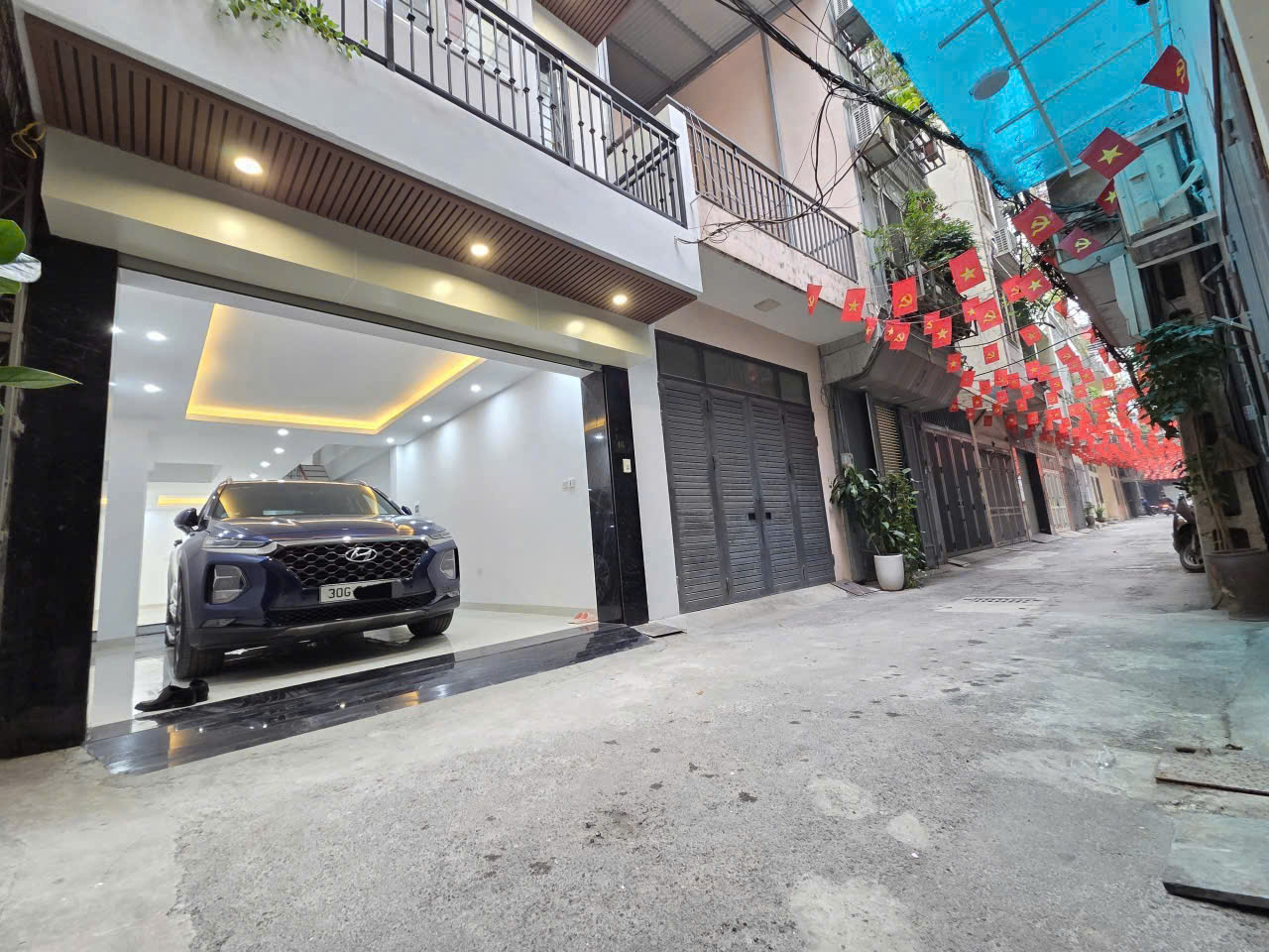 BÁN NHÀ PHÂN LÔ HOÀNG VĂN THÁI – Ô TÔ VÀO NHÀ – KD ĐỈNH – 56M CHỈ 17.8 TỶ 15989841