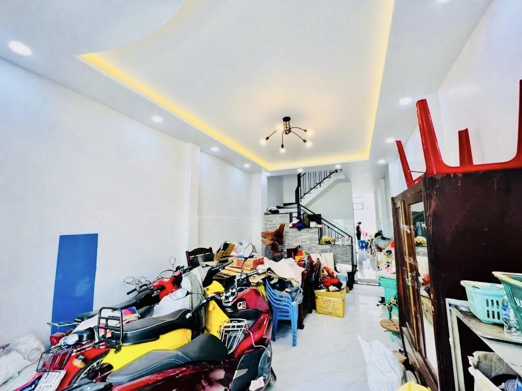SIÊU HỜI – GIẢM HƠN 1 TỶ – NHÀ MỚI 70M² – 3 TẦNG – 4 PHÒNG NGỦ – FULL NỘI THẤT – NGAY TÔ HIỆU 15989879