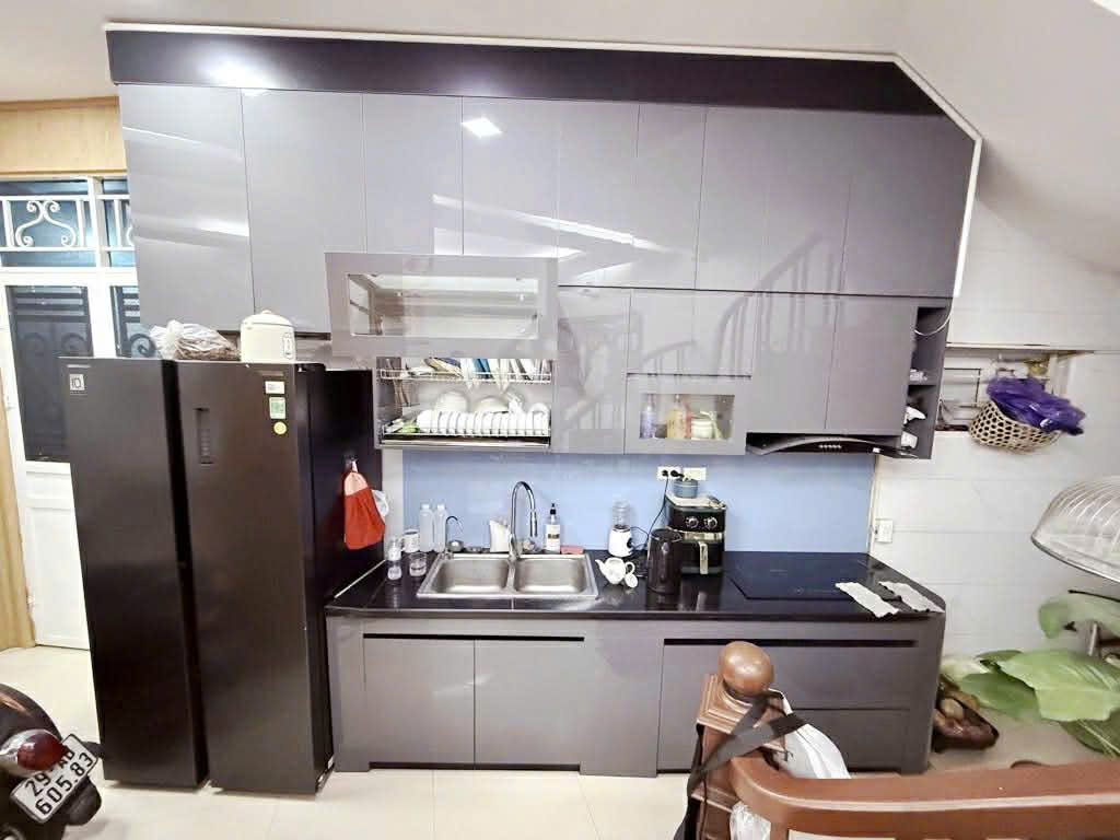 BÁN GẤP NHÀ ĐẸP BA ĐÌNH GIÁP RANH TÂY HỒ, HOÀN KIẾM 46M X 4 TẦNG MT 4,5M 9,3 TỶ.
 15989889