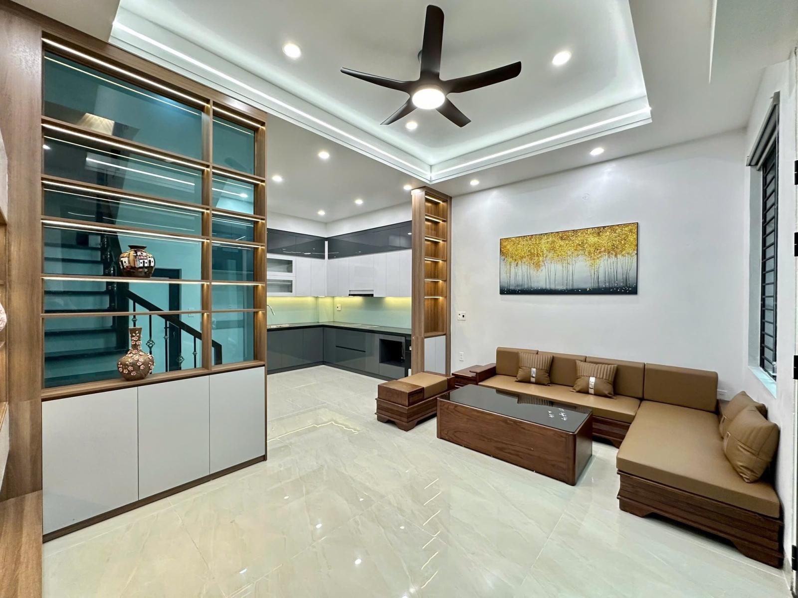 Bán căn nhà 4 tầng ngõ đường Điện Biên Phủ, ph Bình Hàn, TP HD, 41m2, mt 5.2m, 3 ngủ, 3 vs 15989892