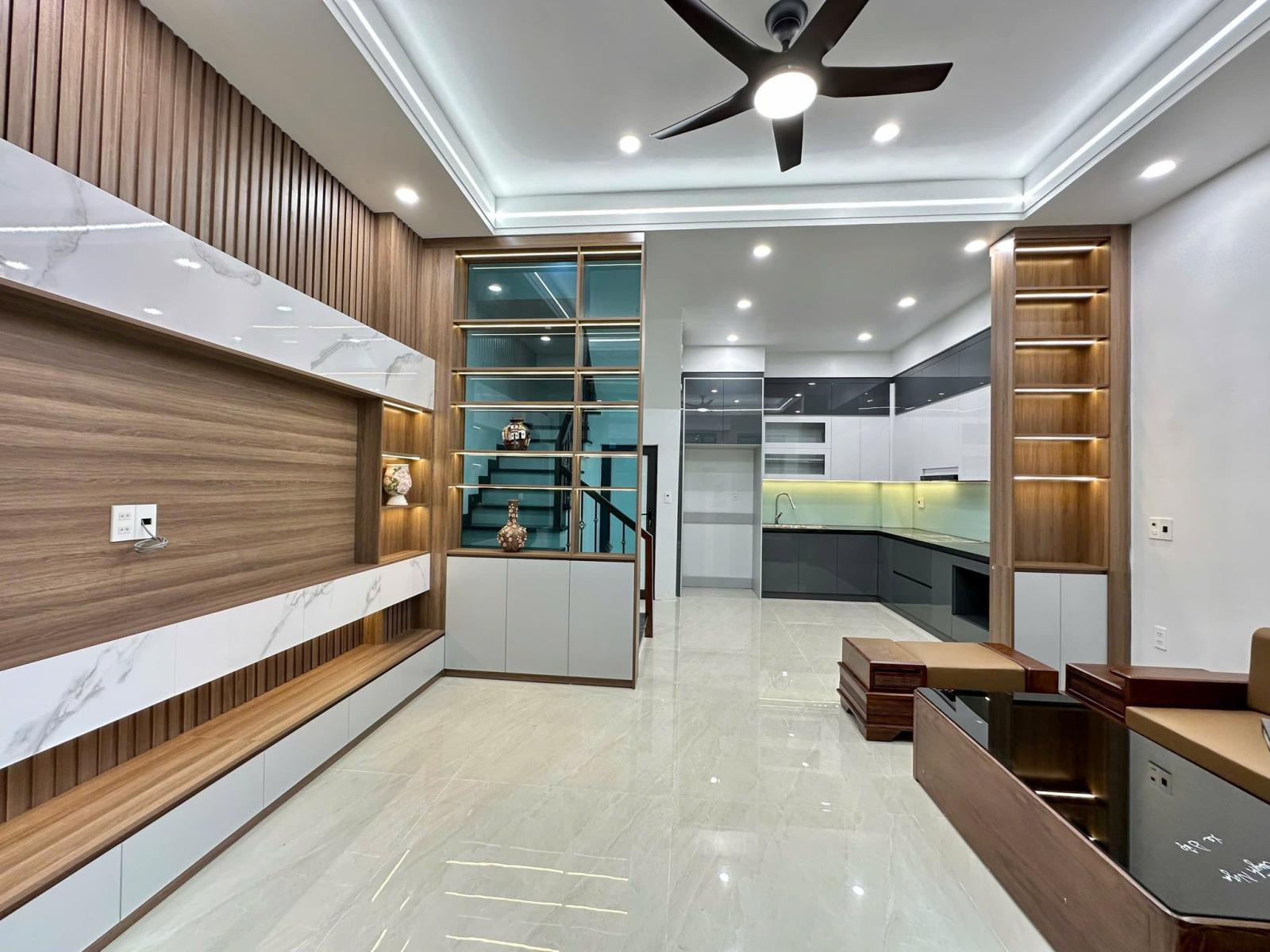 Bán căn nhà 4 tầng ngõ đường Điện Biên Phủ, ph Bình Hàn, TP HD, 41m2, mt 5.2m, 3 ngủ, 3 vs 15989892