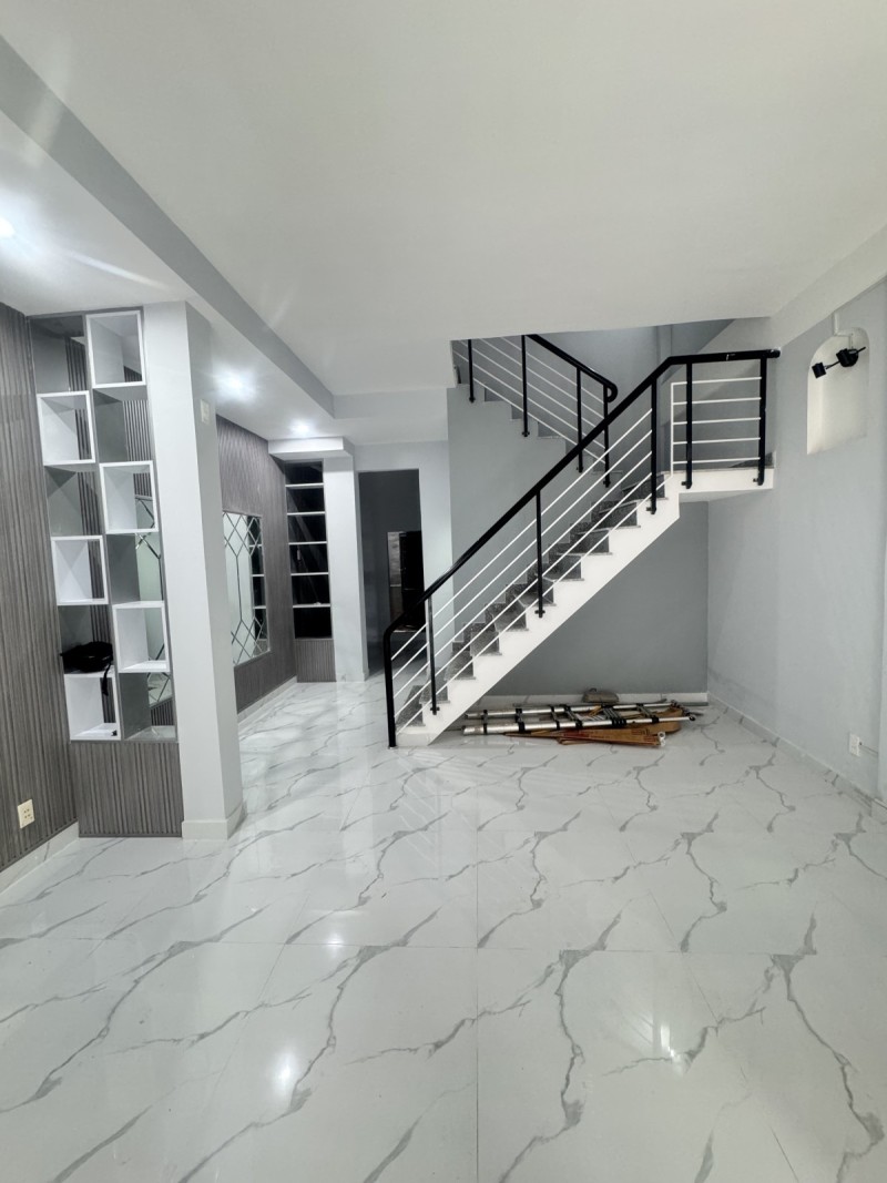 ► Đường quy hoạch có lề, Sát Nguyễn Văn Linh, Ô tô đậu cửa, 53.2m2, ngang 5m, 6.x tỷ 15989906