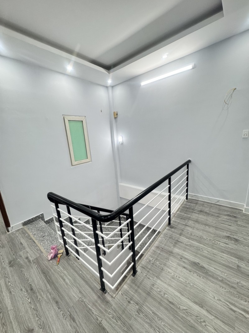 ► Đường quy hoạch có lề, Sát Nguyễn Văn Linh, Ô tô đậu cửa, 53.2m2, ngang 5m, 6.x tỷ 15989906