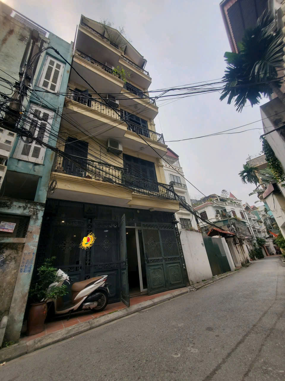 Bán nhà Nguyễn Văn Cừ,Long Biên 5 tầng,53m,mt6m oto tránh nhỉnh 14 tỷ 15989914