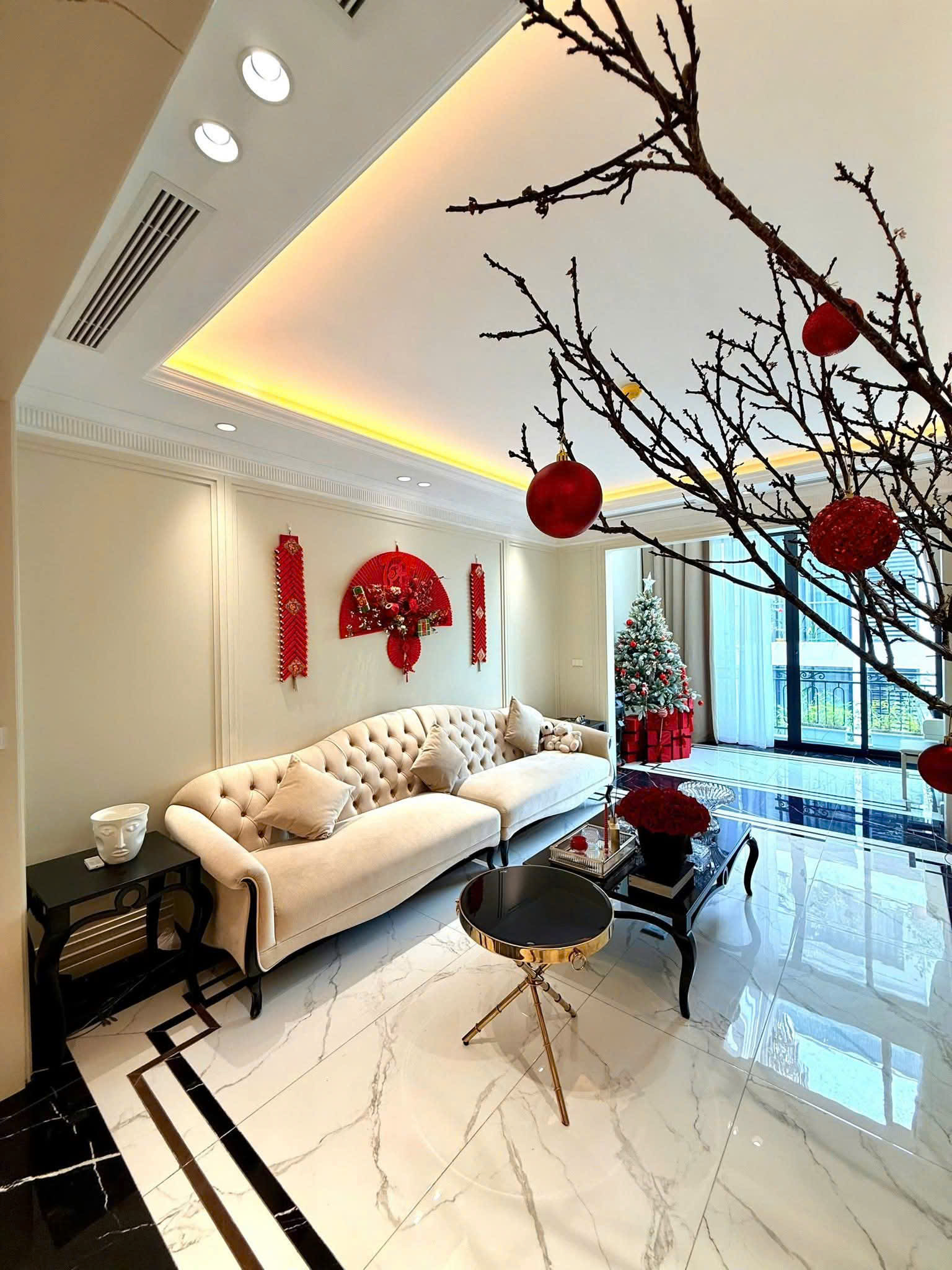 Bán nhà mặt phố Ba Đình, lô góc, 100m2, mặt tiền 6m, kinh doanh tốt, chỉ 44 tỷ 15989933