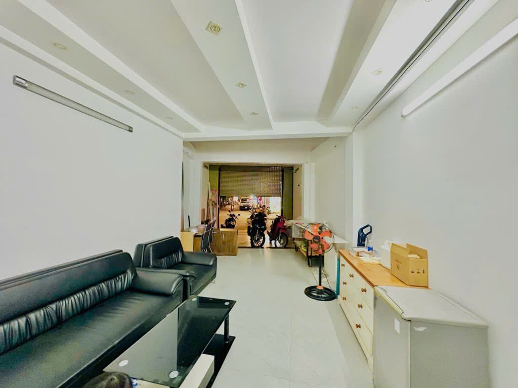 BÁN NHÀ 7 TẦNG MẶT TIỀN KINH DOANH Đ.NGUYỄN PHÚC NGUYÊN , QUẬN 3 - DÒNG TIỀN THUÊ KHOÁN SẴN 40TR/TH 15989941