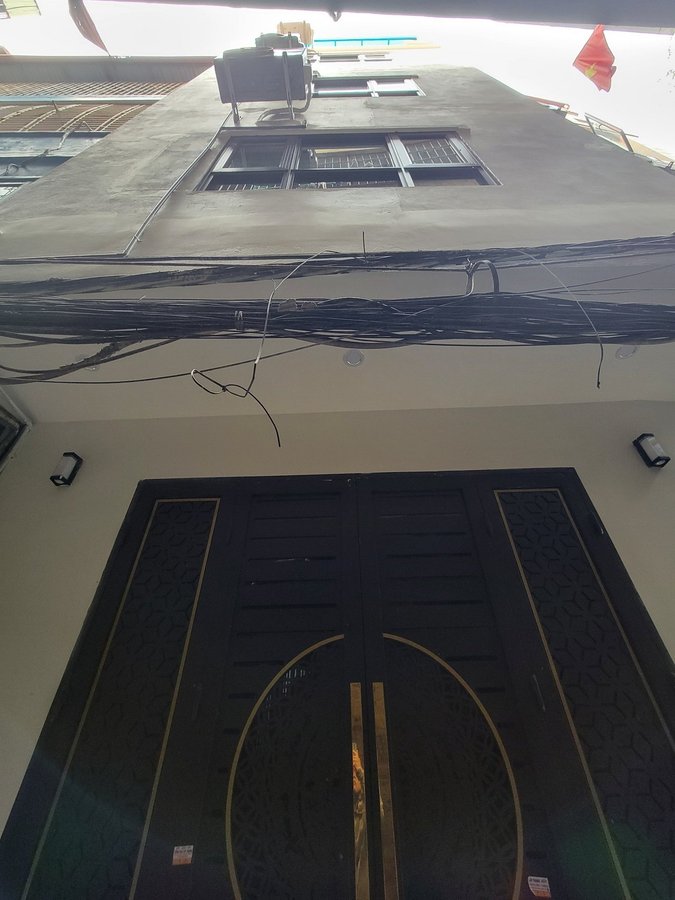 Bán Nhà Chợ Khâm Thiên. Đống Đa. DT 33m2. MT 4m. 5 Tầng. Giá 8.8 Tỷ. 15989944