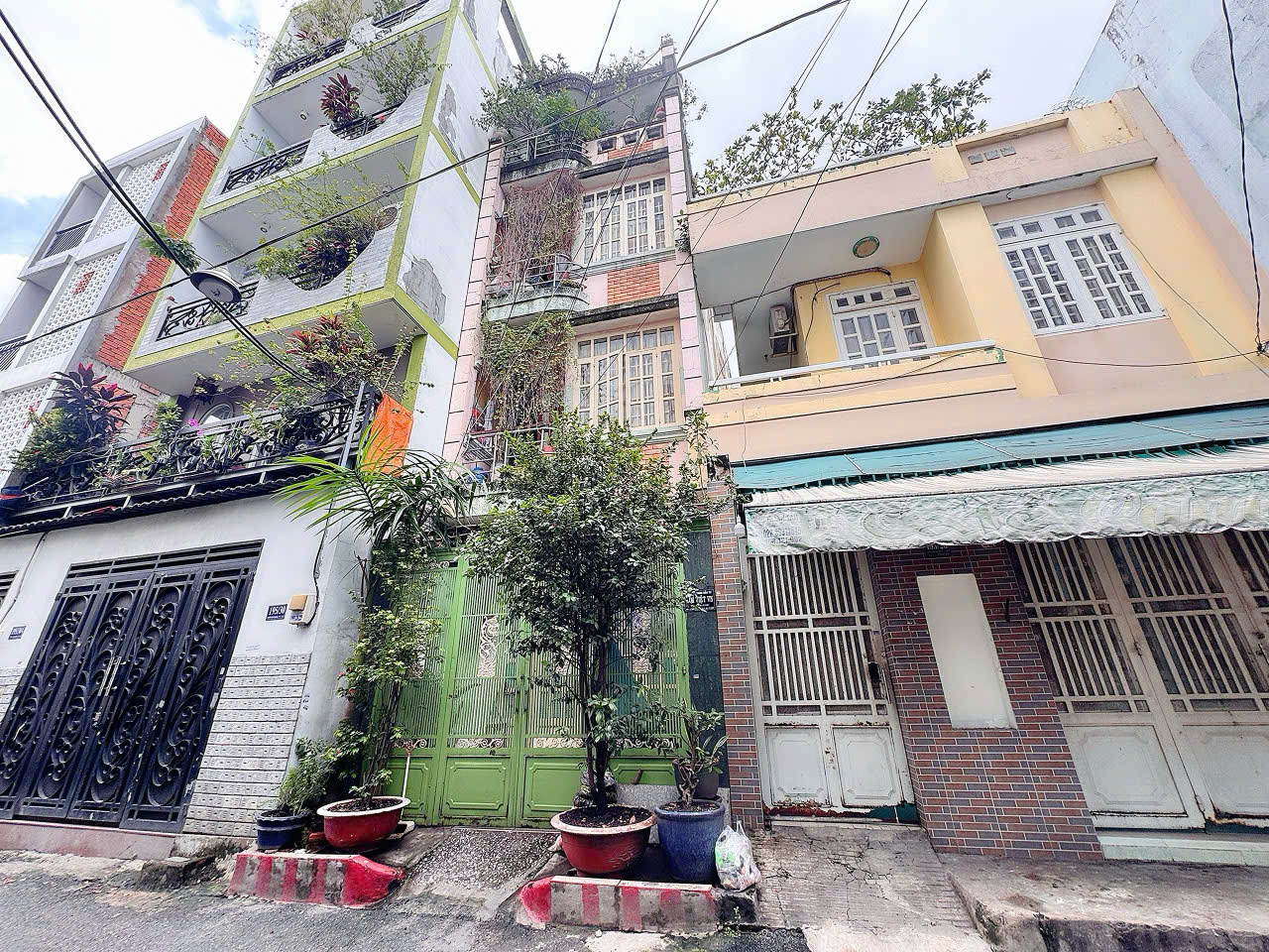 DUY NHẤT NHÀ BÁN NGANG ĐẸP 6M*15M - HXH 8M Đ.TRẦN VĂN ĐANG THÔNG HOÀNG SA & CÁCH MẠNG THÁNG 8, QUẬN 15989946