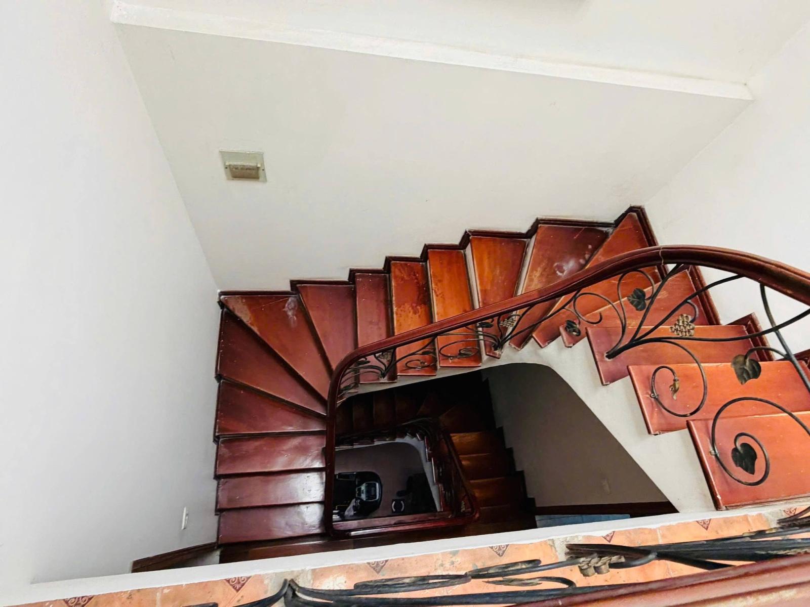 SIÊU PHẨM PHỐ TRÍCH SÀI 63M 4T GIÁ NHỈNH 28 TỶ GẦN Ô TÔ TRÁNH 3 BƯỚC RA HỒ TÂY 15989960