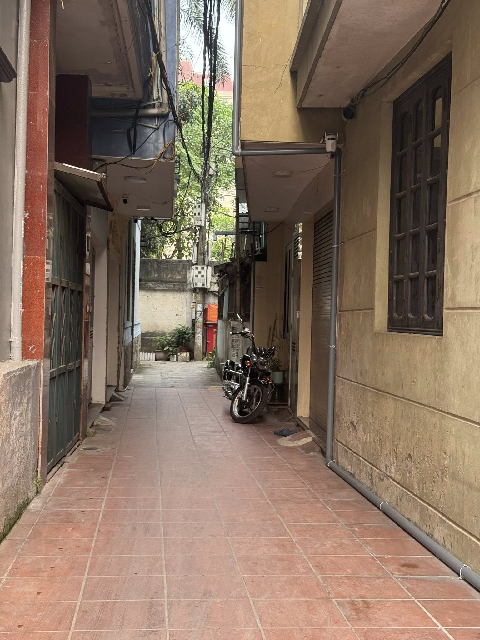 NHÀ NGÕ 46, NGUYỄN HOÀNG TÔN, TÂY HỒ-PHÂN LÔ-KD: 32M X5T, MT 3,2M, GIÁ 9,8 TỶ. 15989976