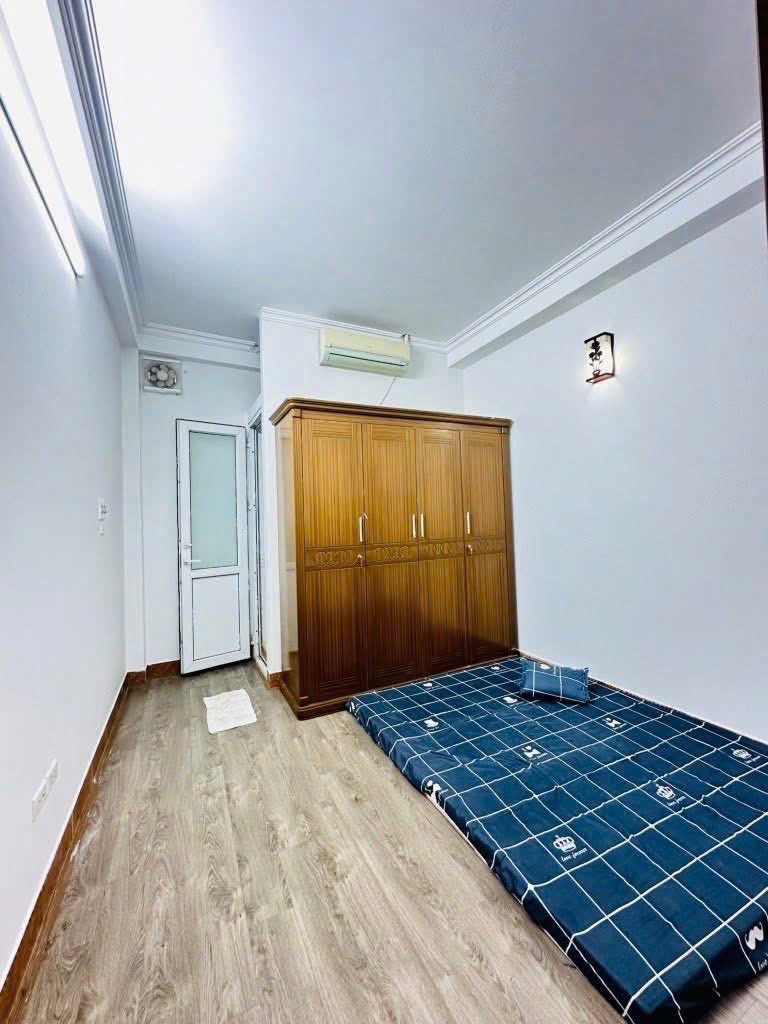 NHÀ NGÕ 46, NGUYỄN HOÀNG TÔN, TÂY HỒ-PHÂN LÔ-KD: 32M X5T, MT 3,2M, GIÁ 9,8 TỶ. 15989976