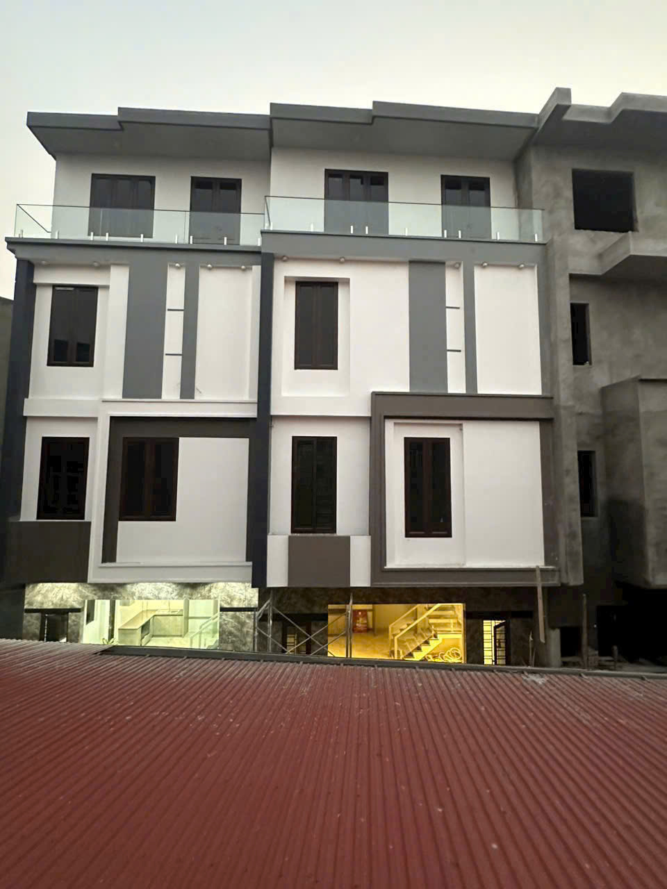 BÁN NHÀ LÔ GÓC NGÕ 46 LẠCH TRAY – NGÔ QUYỀN – GIÁ 3,7 TỶ 15989987