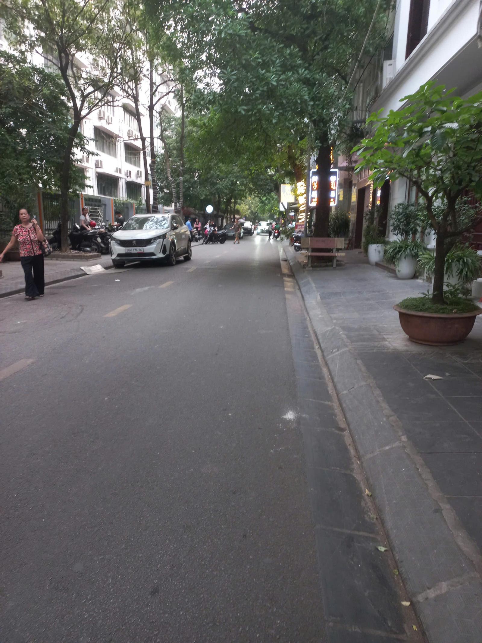 🔥 Cho thuê nhà phân lô phố Nguyễn Thị Thập, Trung Hòa Nhân Chính giá rẻ 🔥 15990046