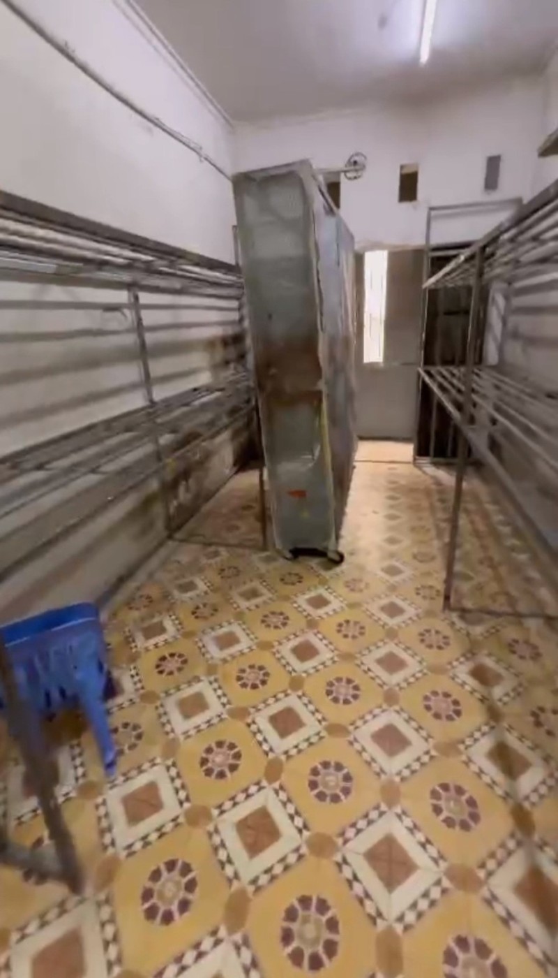 HÀNG KHOAI HOÀN KIẾM – 22M² – 4 TẦNG – MẶT TIỀN 2.6M – GIÁ 8.6 TỶ 15990069