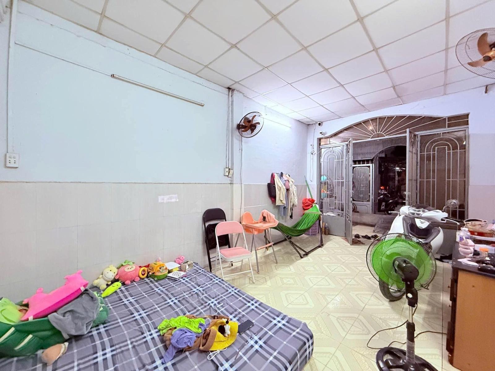 NHỈNH 3 TỶ - CÓ NHÀ CẤP 4 - 72M2 - CHO THUÊ 5tr - NGAY ĐÔNG HƯNG THUẬN - XE HƠI QUAY ĐẦU - KHU XÂY 15990070