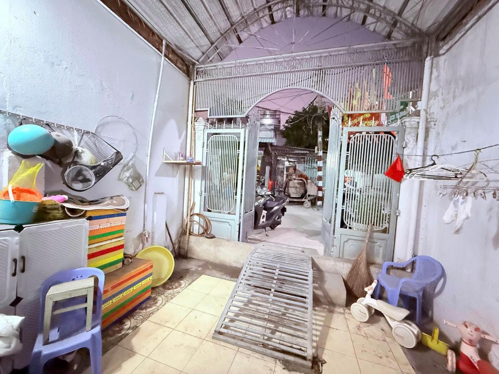 NHỈNH 3 TỶ - CÓ NHÀ CẤP 4 - 72M2 - CHO THUÊ 5tr - NGAY ĐÔNG HƯNG THUẬN - XE HƠI QUAY ĐẦU - KHU XÂY 15990070