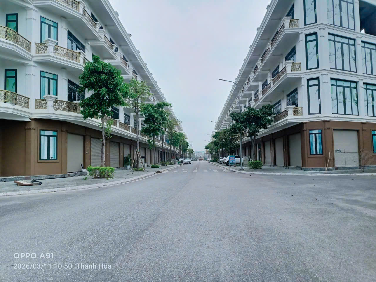 NHÀ 3 TẦNG ĐẸP – GIÁ TỐT – CHÍNH CHỦ Tại An Hưng Nha – Quảng Thắng – TP Thanh Hóa 15990116