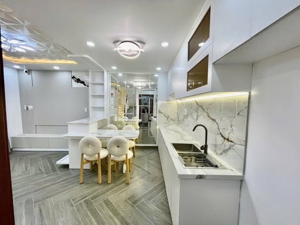 SIÊU HIẾM - NHĨNH 3TỶ - QUẬN 7 - NGANG 6M - 2 TẦNG - NHÀ MỚI ĐẦY ĐỦ NỘI THẤT SANG XỊN  - CÁCH PHỐ 15990147