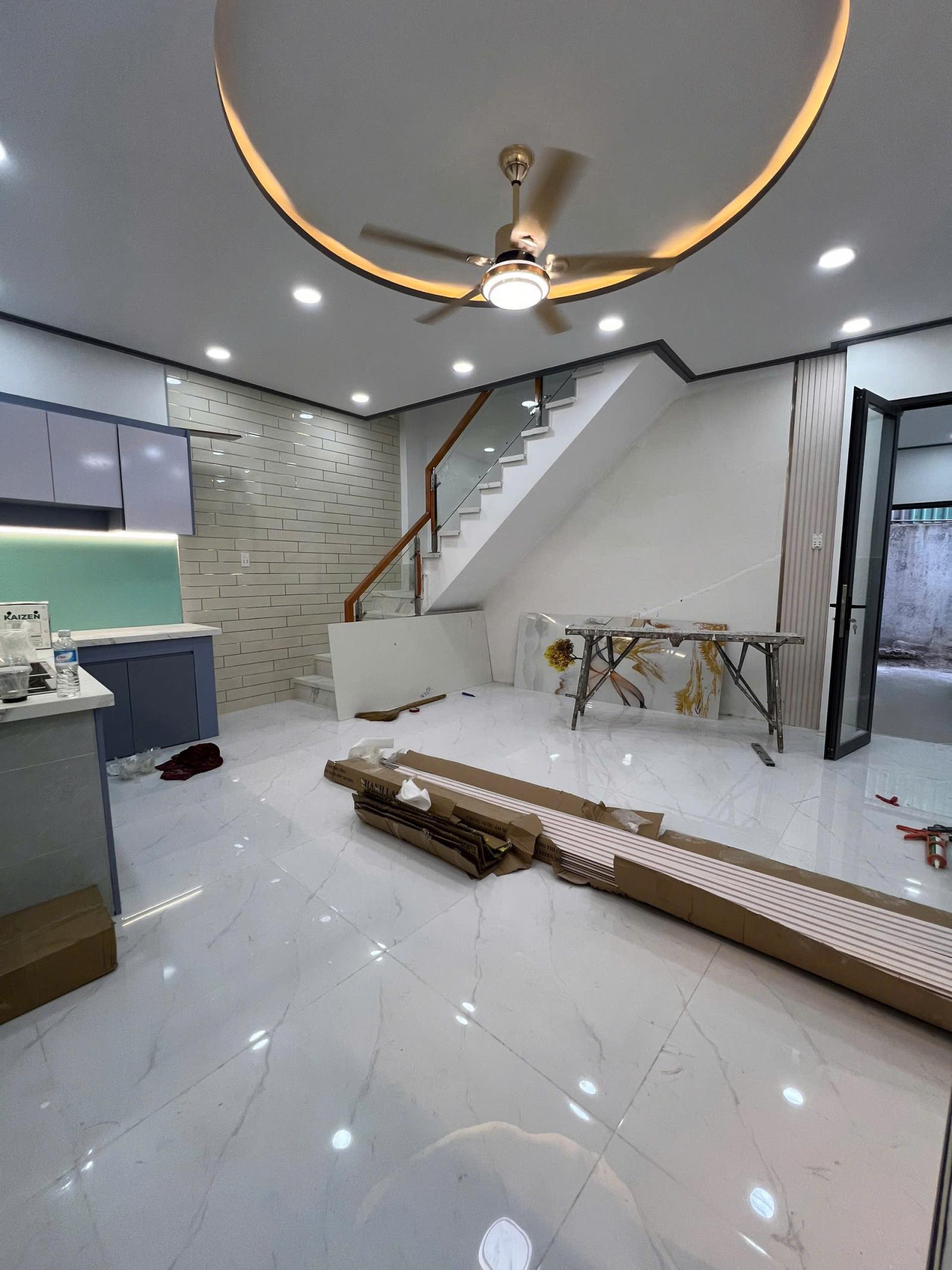 NHÀ ĐẸP RẺ - ĐƯỜNG HẬU GIANG - DTSD 78M2 - 3PN - SỔ HỒNG RIÊNG - 3 TỶ HƠN- TRUNG TÂM QUẬN 6 15990164