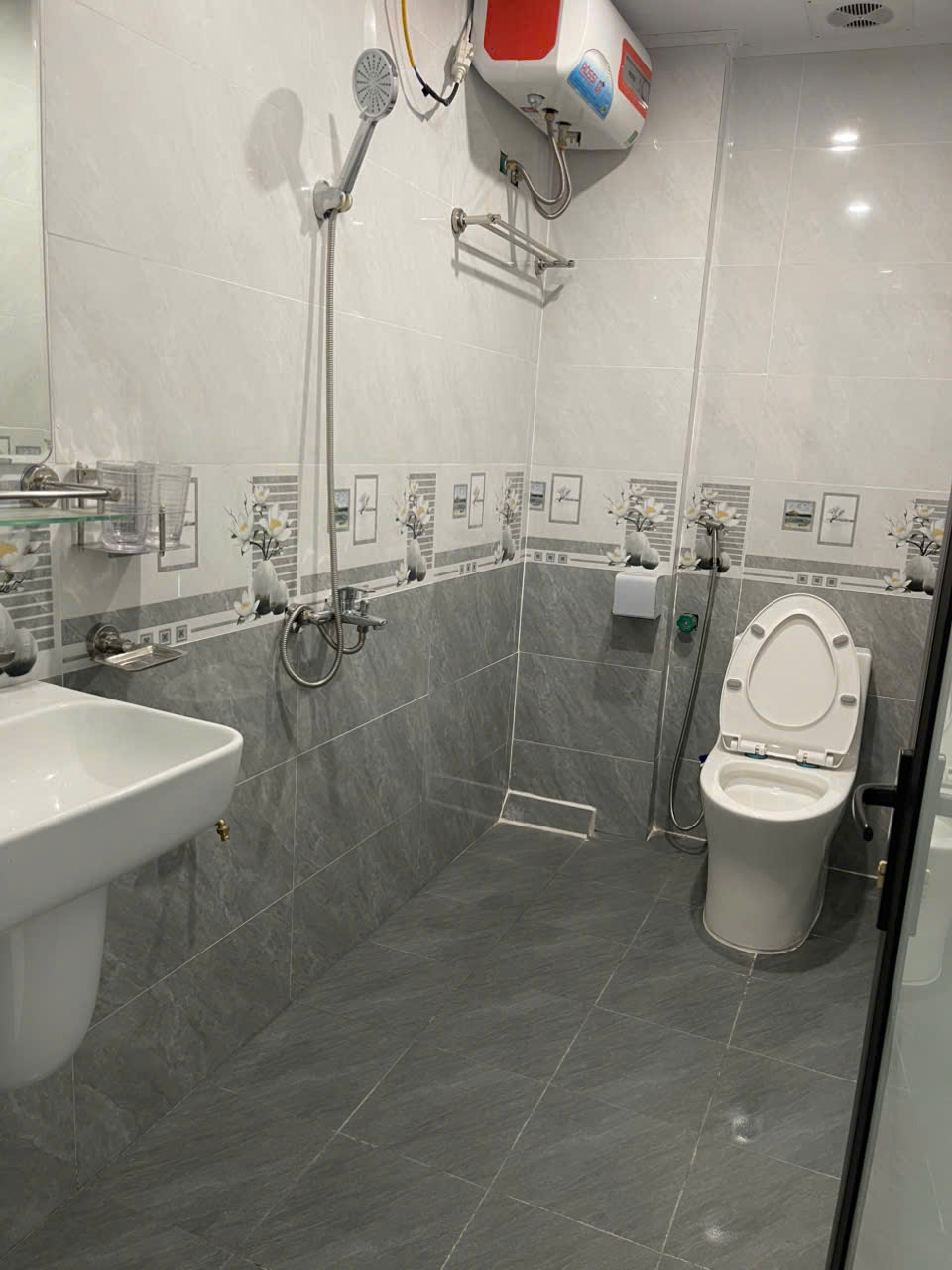 CHÍNH CHỦ CHO KHAI TRƯƠNG CCMN.CÓ THANG MÁY.ƯU ĐÃI LỚN CHO BẠN NÀO VÀO Ở LUÔN NHÉ 15990198